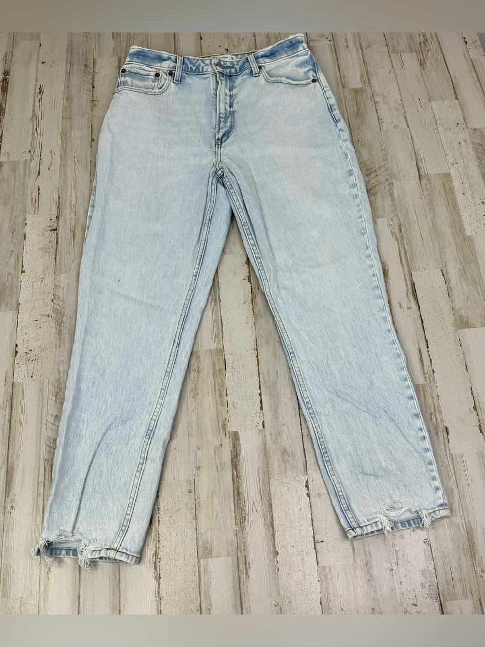 Abercrombie & Fitch Blue Jeans 28/6 (28x27) The Mom High Rise Curve Love